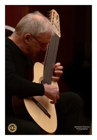 Conference-concert on multi-string guitars and guitar ensembles 19