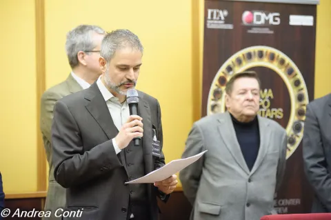 Premio alla Carriera al grande Maestro José Romanillos 2