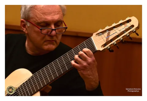 Conference-concert on multi-string guitars and guitar ensembles 16