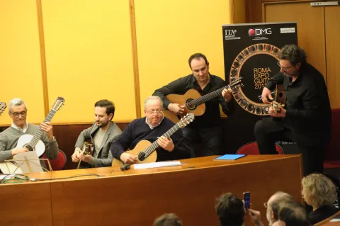 Aniello Desiderio in concert and tribute to D. Ascione