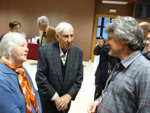 José Roanillos and the guitar makers 20