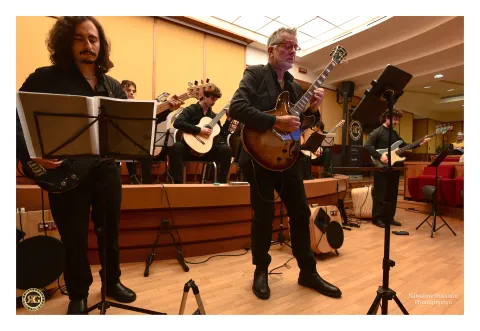Conference-concert on multi-string guitars and guitar ensembles 34