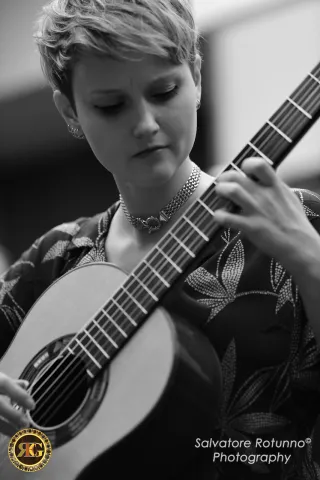 Stephanie Jones and the "Arcimbolda" Guitar 11