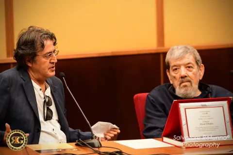 Lifetime Achievement Award to M ° Oscar Ghiglia 15