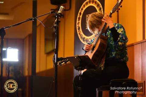 Stephanie Jones in concert 10