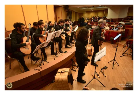 Conference-concert on multi-string guitars and guitar ensembles 38