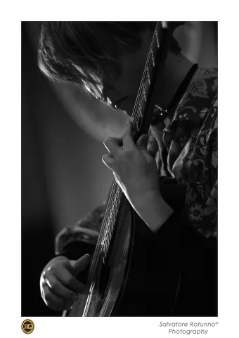 Stephanie Jones in concert 3