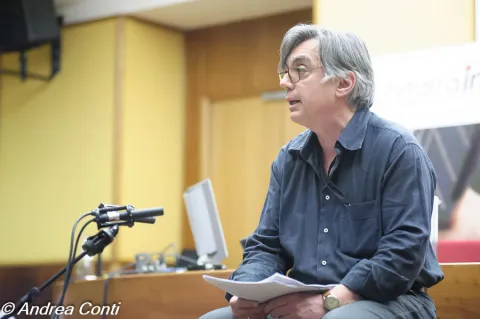 CONFERENZA: “L’influenza della Liuteria spagnola del ‘900 nell’evoluzione della chitarra italiana e della sua identità p 27
