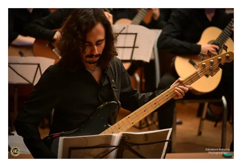 Conference-concert on multi-string guitars and guitar ensembles 49
