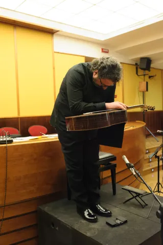 Aniello Desiderio in concert and tribute to D. Ascione