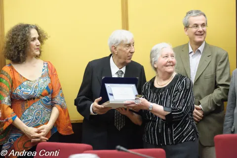 Premio alla Carriera al grande Maestro José Romanillos 16