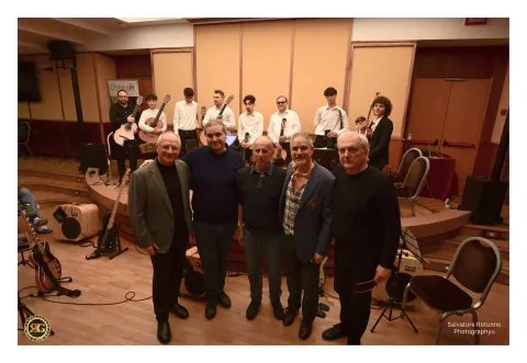 Conference-concert on multi-string guitars and guitar ensembles 33