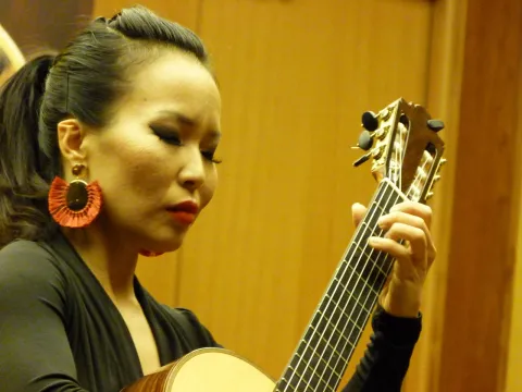 Thu Le in concert 6