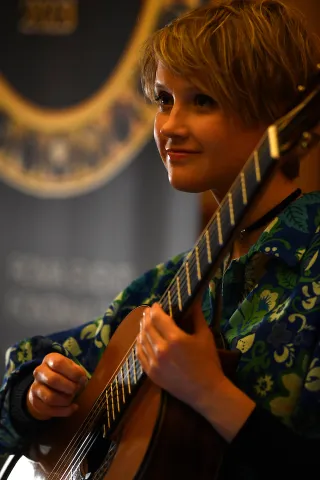 Stephanie Jones in concert