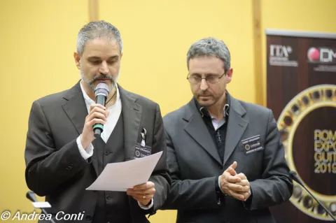 Consegna targa di riconoscenza al caro amico Silvio Capoferro