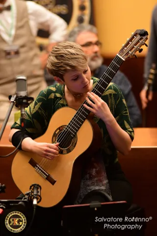 Stephanie Jones and the "Arcimbolda" Guitar 15