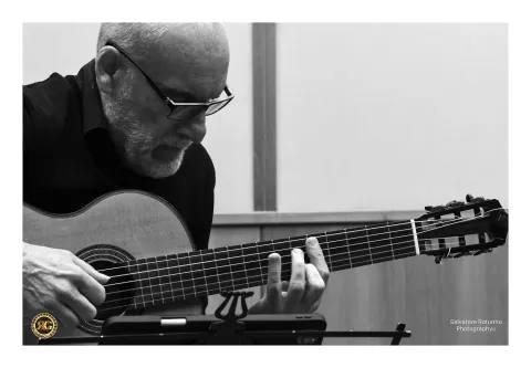 Conference-concert on multi-string guitars and guitar ensembles 9