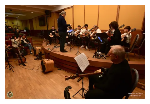 Conference-concert on multi-string guitars and guitar ensembles 32