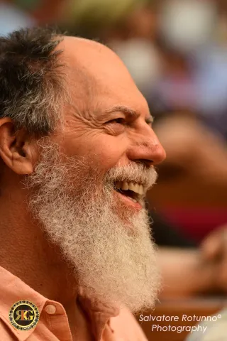 Lifetime Achievement Award to M ° Oscar Ghiglia 22