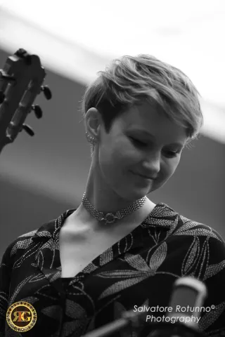 Stephanie Jones and the "Arcimbolda" Guitar 13