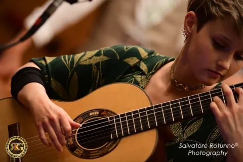 Stephanie Jones and the "Arcimbolda" Guitar 16