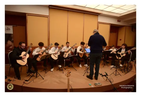 Conference-concert on multi-string guitars and guitar ensembles 26