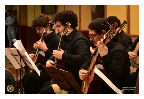 Conference-concert on multi-string guitars and guitar ensembles 43
