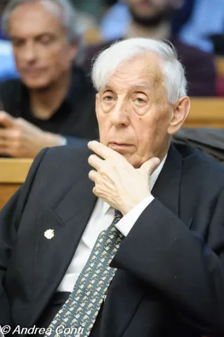 Premio alla Carriera al grande Maestro José Romanillos 7